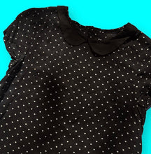 Load image into Gallery viewer, Noir Hearts Collared Top
