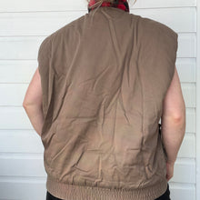 Load image into Gallery viewer, 80s Lined Camping Vest
