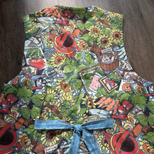 Load image into Gallery viewer, 90s Garden Vest
