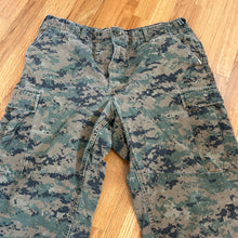Load image into Gallery viewer, Tru-Spec Pixel Camo Cargos
