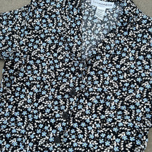 Load image into Gallery viewer, 80s Black Floral Button-Down
