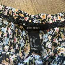 Load image into Gallery viewer, Floral Booty Shorts

