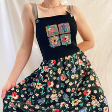 Load image into Gallery viewer, 90s Flower Power Maxi Dress
