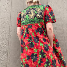 Load image into Gallery viewer, Funky Vintage Dress
