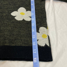 Load image into Gallery viewer, Daisy Sweater
