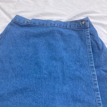 Load image into Gallery viewer, 90s Denim Skort
