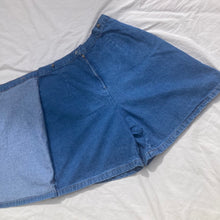 Load image into Gallery viewer, 90s Denim Skort
