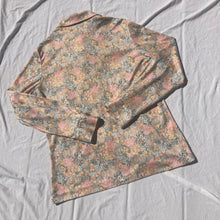 Load image into Gallery viewer, 70s Floral Button-Down
