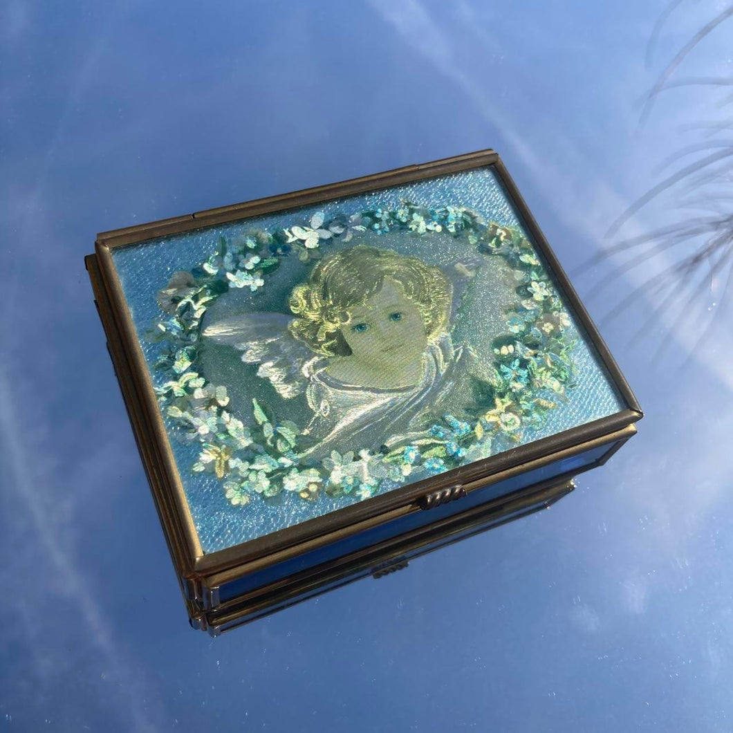 1993 Glass Cherub Box