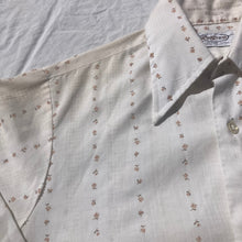 Load image into Gallery viewer, 70s Dagger Collar Button-Down
