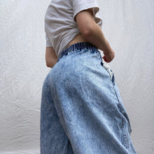 Load image into Gallery viewer, 80s Acid Wash Adjustable Jeans
