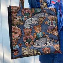 Load image into Gallery viewer, Teddy Bear Tapestry Bag
