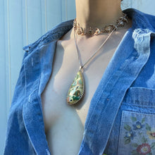 Load image into Gallery viewer, Rare Vintage Pearly Deco Necklace
