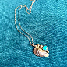 Load image into Gallery viewer, Silver Turquoise Necklace
