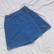 Load image into Gallery viewer, 90s Denim Skort
